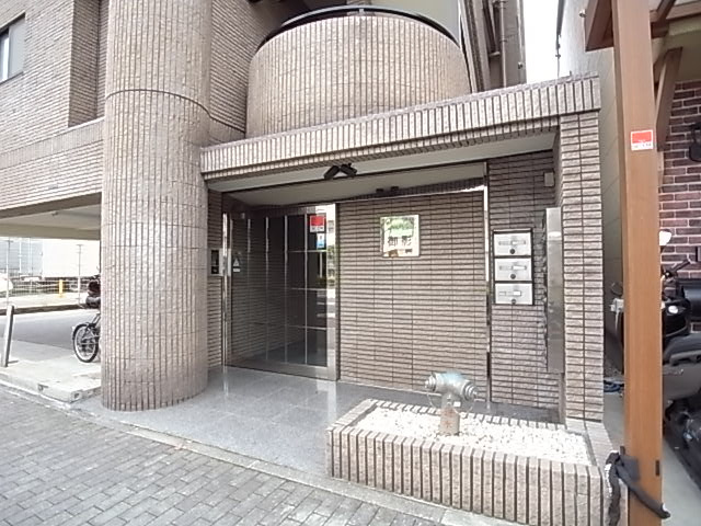 ヴェルドミール御影のエントランス