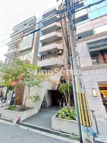 グランドシーズ心斎橋Ⅲのエントランス|ゆとりのあるエントランスです