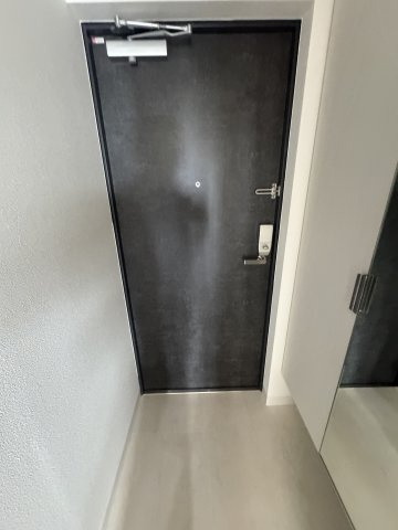 エスリード神戸兵庫駅ミッドポートの玄関