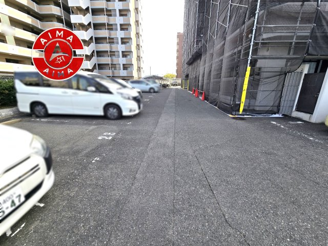 アムール和白3の駐車場|駐車場が敷地内にあるため、防犯面でも安心してお車をご利用いただけます。