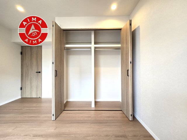 アムール和白3|明るい外エントランスが、建物全体の印象を引き立てます。