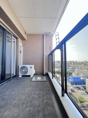 RJRプレシア吉塚駅前のバルコニー