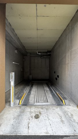 RJRプレシア吉塚駅前の駐車場