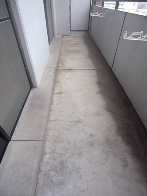 ホップス須磨のバルコニー