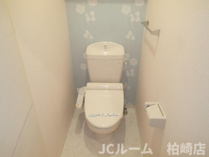 柏崎市東本町１丁目のアパートのトイレ