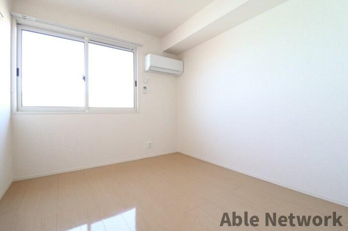 グラマードマレBの洋室|５．２帖洋室
