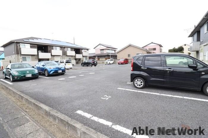 グラマードマレBの駐車場