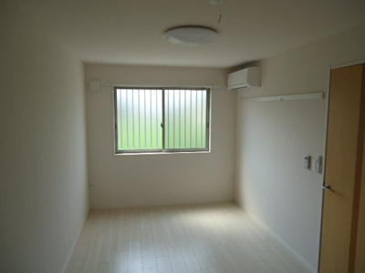 【内装】 | シェモア | 洋室