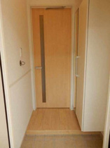 落ち着いた玄関です