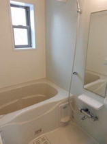 日々の疲れを癒すお風呂付です