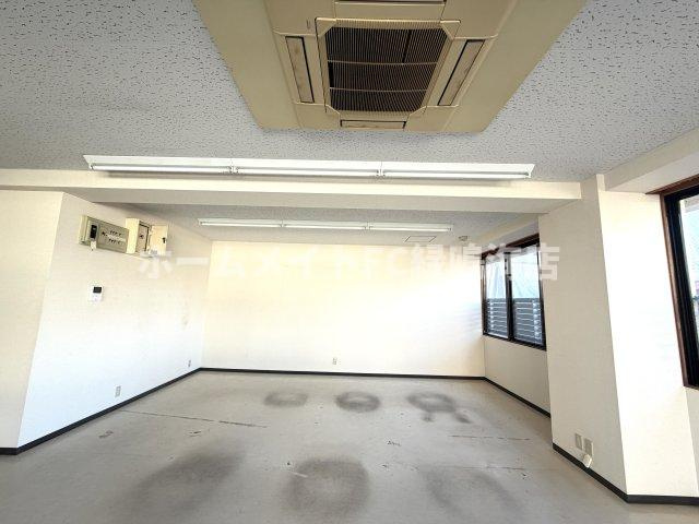第三幸楽ビルの内装
