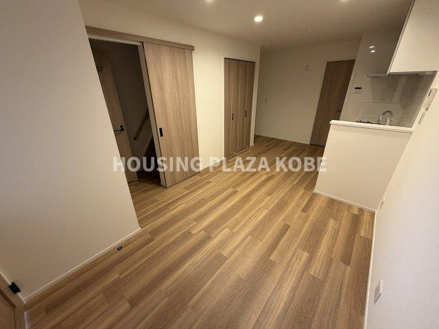 細田町３丁目貸家の居間・リビング