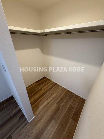 細田町３丁目貸家の収納