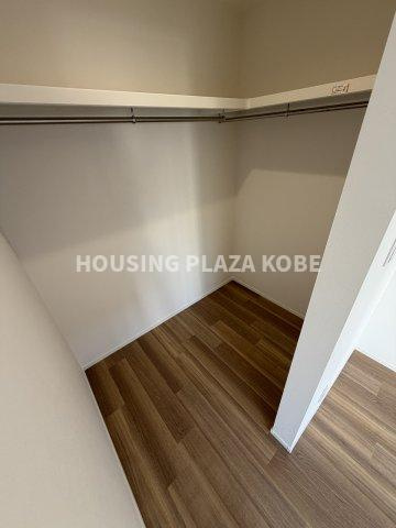 細田町３丁目貸家の収納