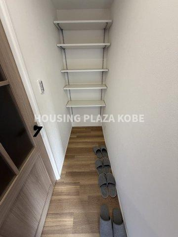 細田町３丁目貸家の玄関