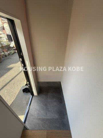 細田町３丁目貸家の玄関