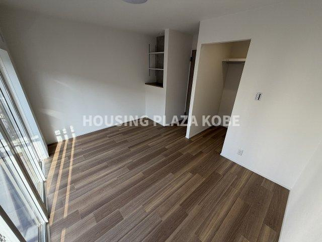 細田町３丁目貸家の居間・リビング