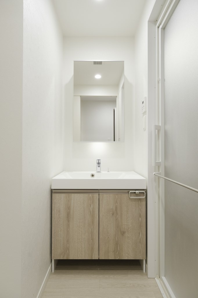 新品家具付きマンション清川11（KaGood福岡）の独立洗面台