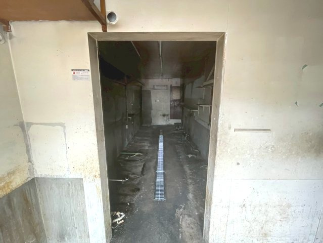 柱曙店舗の内装