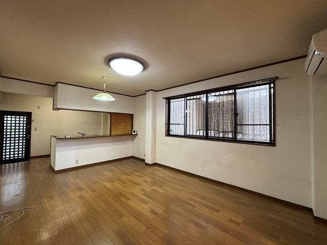 【居間・リビング】 | 高知市一宮南町１丁目
