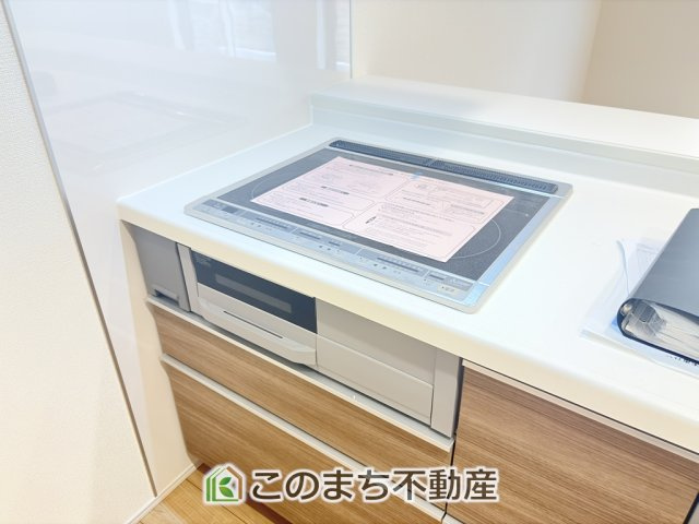 ブルーミングガーデン宇都宮市平松本町のキッチン|同社施工物件の写真です。※建具やフローリング、その他仕様が違う場合がございます。