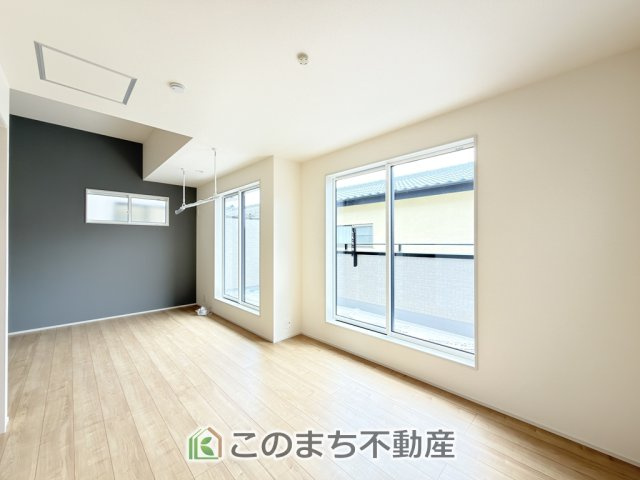ブルーミングガーデン宇都宮市平松本町の洋室|南向きで陽当たりの良い洋室♪風通しもよく快適です☆