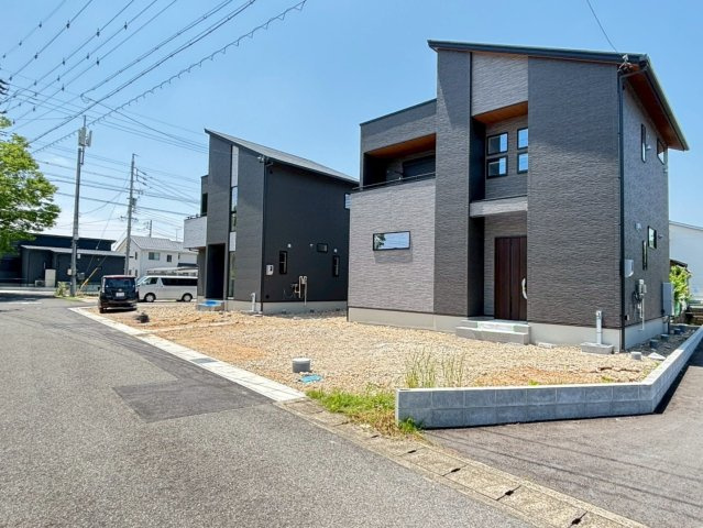タマタウン　大垣市東町（小野小）　全2区画分譲の外観|「現地（2026年5月14日）撮影」　
■全体写真　
■ヤマダ不動産　株式会社リライフ　