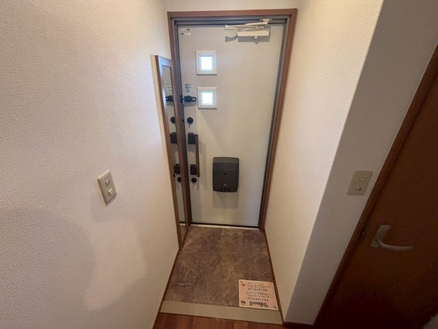 セリバテール荒川の玄関