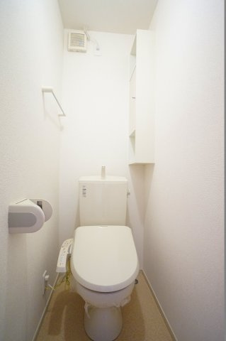 ハイグレイス３番館のトイレ|シンプルで使いやすいトイレです