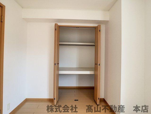 宗像市赤間３丁目のアパートの収納