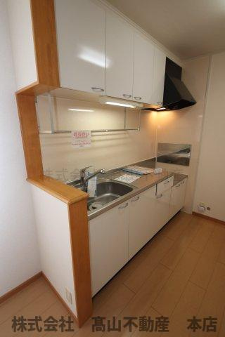 宗像市赤間３丁目のアパートのキッチン