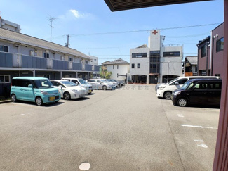【駐車場】