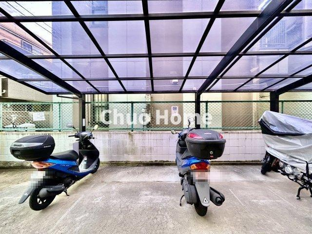 グレイス大島の駐車場|【バイク置場】最新の空き状況や費用などの詳細は担当スタッフまでお問い合わせください。