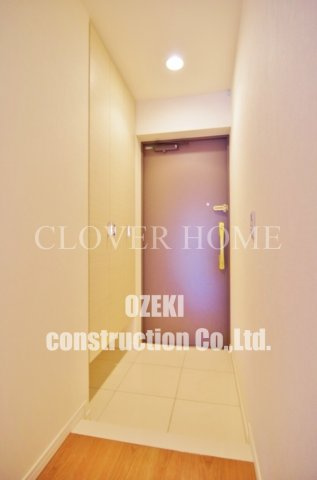 アンビシャスシティ越谷の玄関