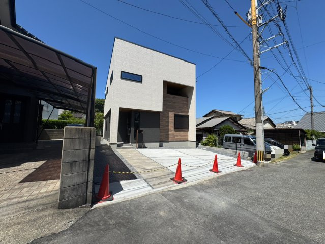 ARCHI DAYS－アーキデイズ－小倉北区上到津2丁目【小倉北区　新築戸建て】の前面道路含む現地写真|現地撮影　2026,3,5　ARCHI DAYS－アーキデイズ－小倉北区上到津2丁目【小倉北区　新築戸建て】