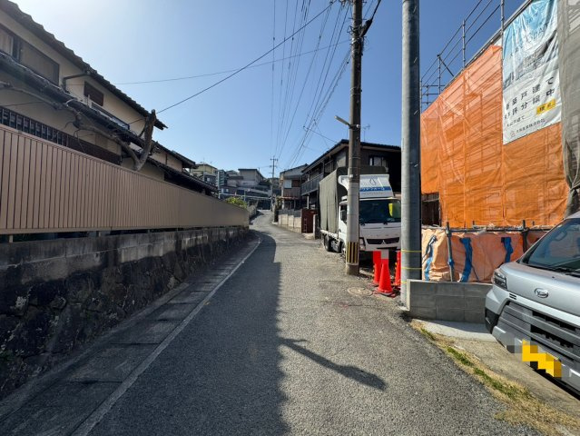 【前面道路含む現地写真】の画像