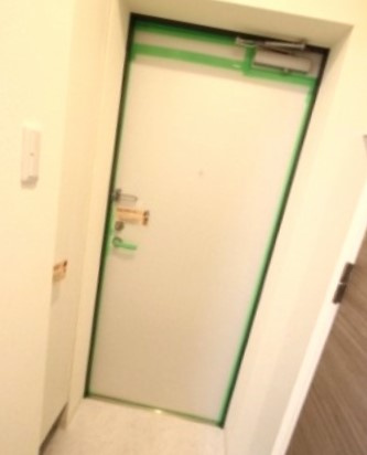 プレジールの玄関