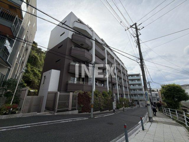 横浜市中区石川町２丁目の賃貸マンションの外観