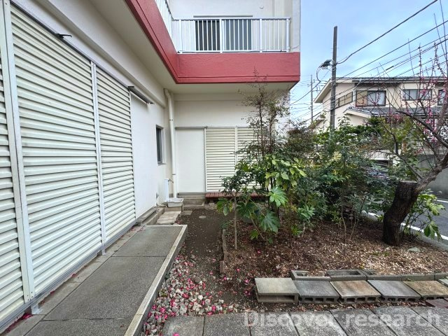 京王平山センターハイツの庭|【専用庭（12.0㎡）】
水道もありガーデニング等が楽しめそうです。