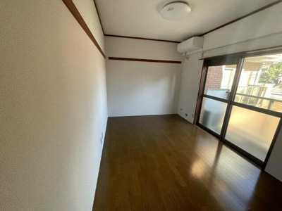 【玄関】 | シャトーナベシマ | 別部屋参考用写真 