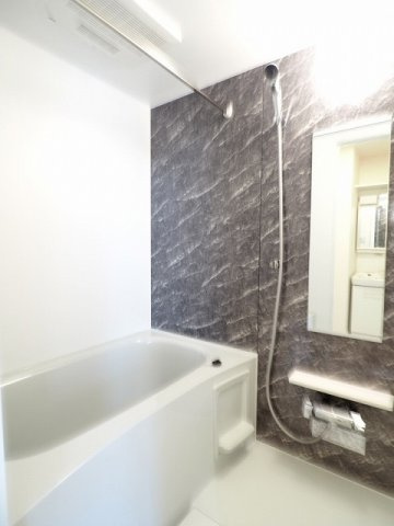 グランデ　フィオーレ　虹ケ浜の浴室