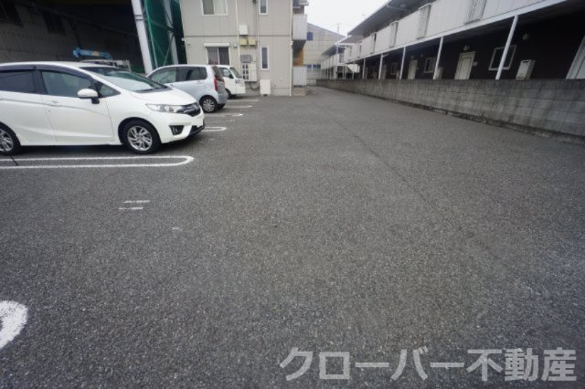 ヴィラグレイス 2番館の駐車場