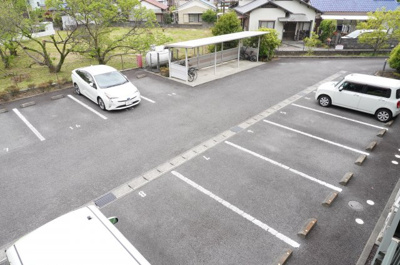 【駐車場】 | サンハイムカワムラB | 平置き駐車場