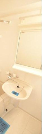 ガーラプレイス八幡山壱番館の洗面所