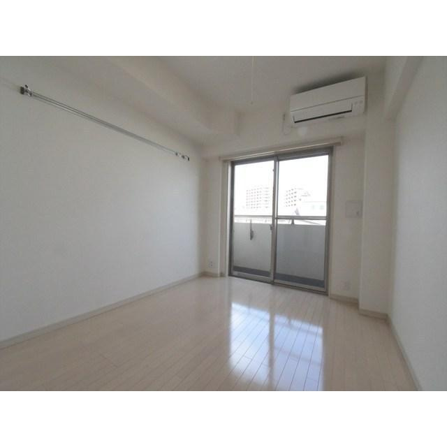 ガーラプレイス八幡山壱番館の居間・リビング