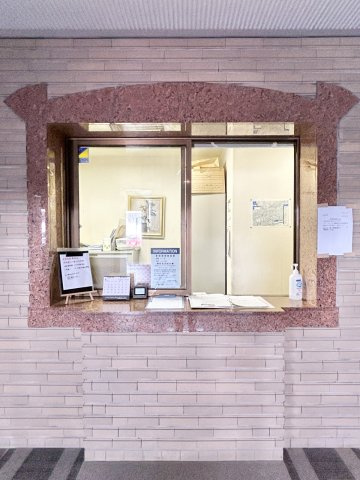 ※商業施設充実！　サーパス北本町　中古マンションのその他|エントランスを見渡せる管理人室完備！管理体制に力を入れたマンション☆