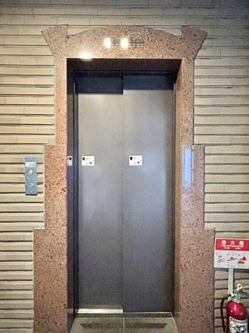 ※商業施設充実！　サーパス北本町　中古マンションのその他共用部分|ベビーカーや荷物の移動もラクラク。エレベーター付きマンション。