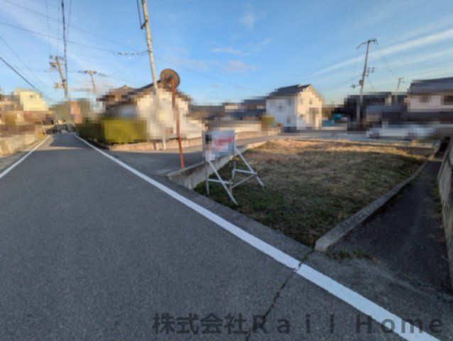 たつの市龍野町片山　売土地の前面道路含む現地写真