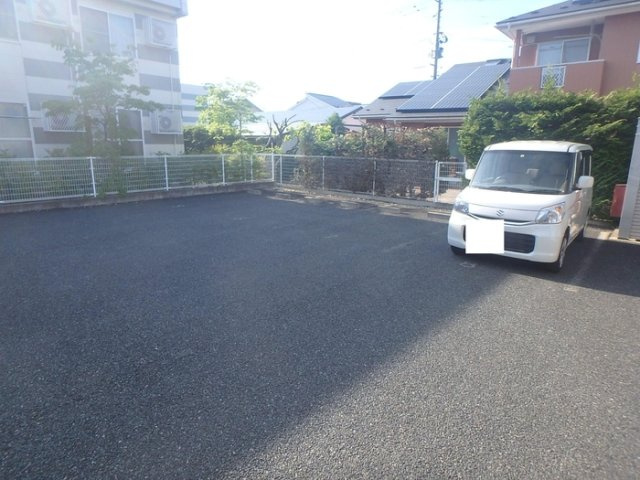サンテラスＰｉｘｙの駐車場