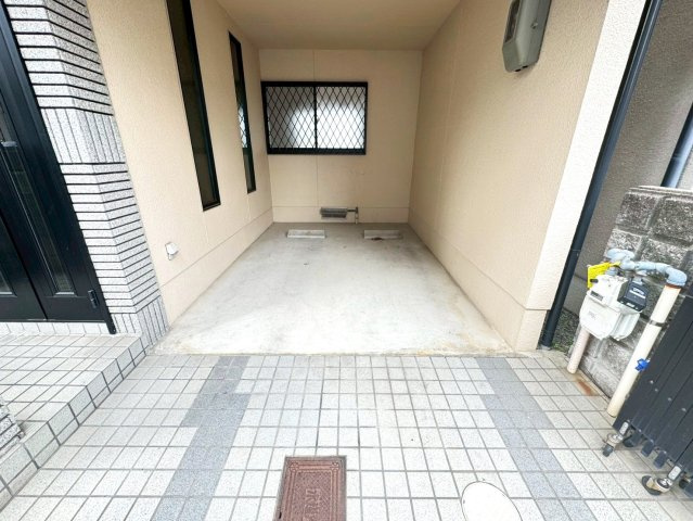 ◆リフォーム済み◆南向き４SLDK◆収納豊富◆子育て環境良好◆伏見区下鳥羽北円面田町の駐車場|駐車スペース